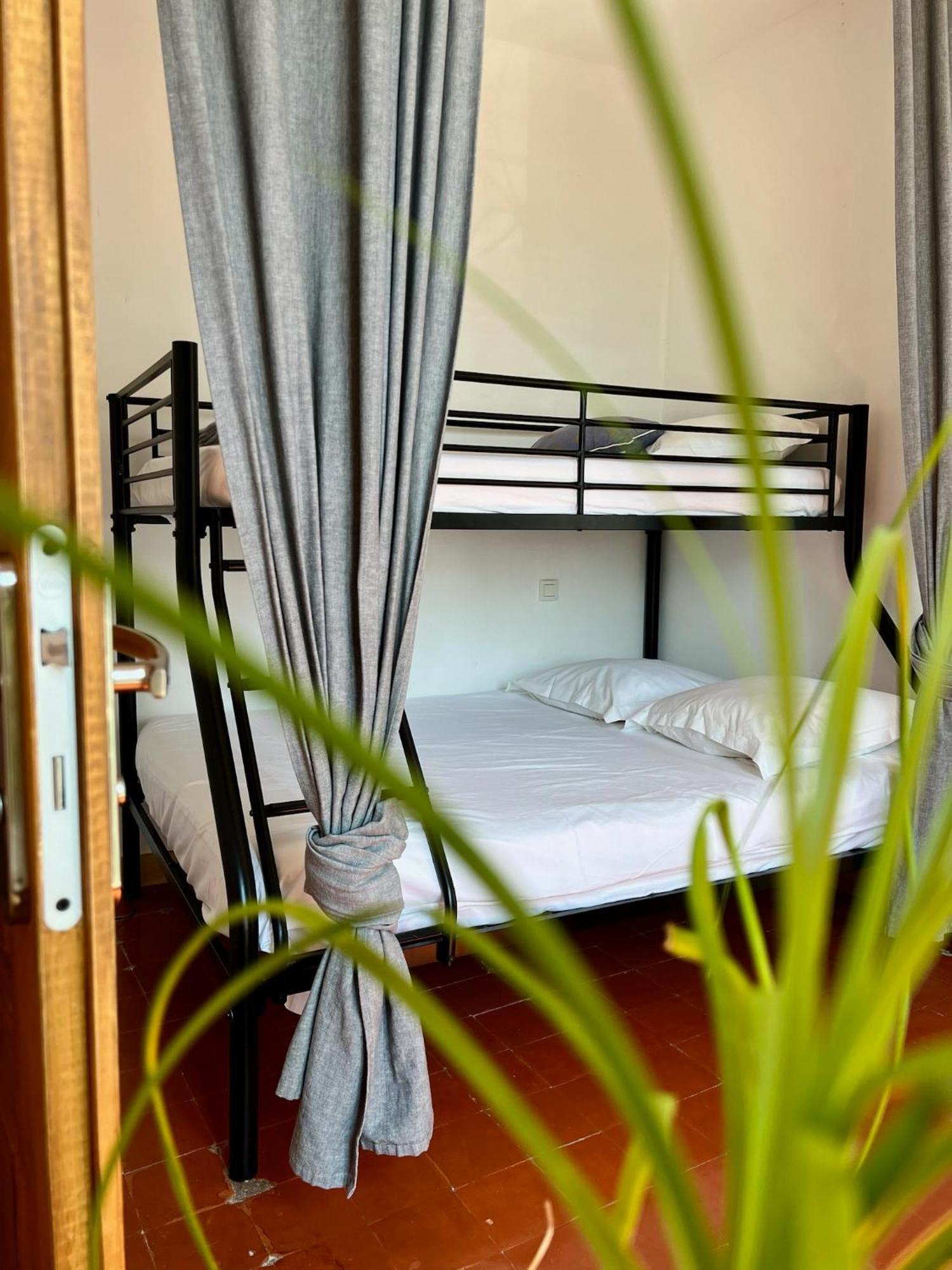 Entre Midi - Maison D'Hotes - B&B Капестан Екстер'єр фото